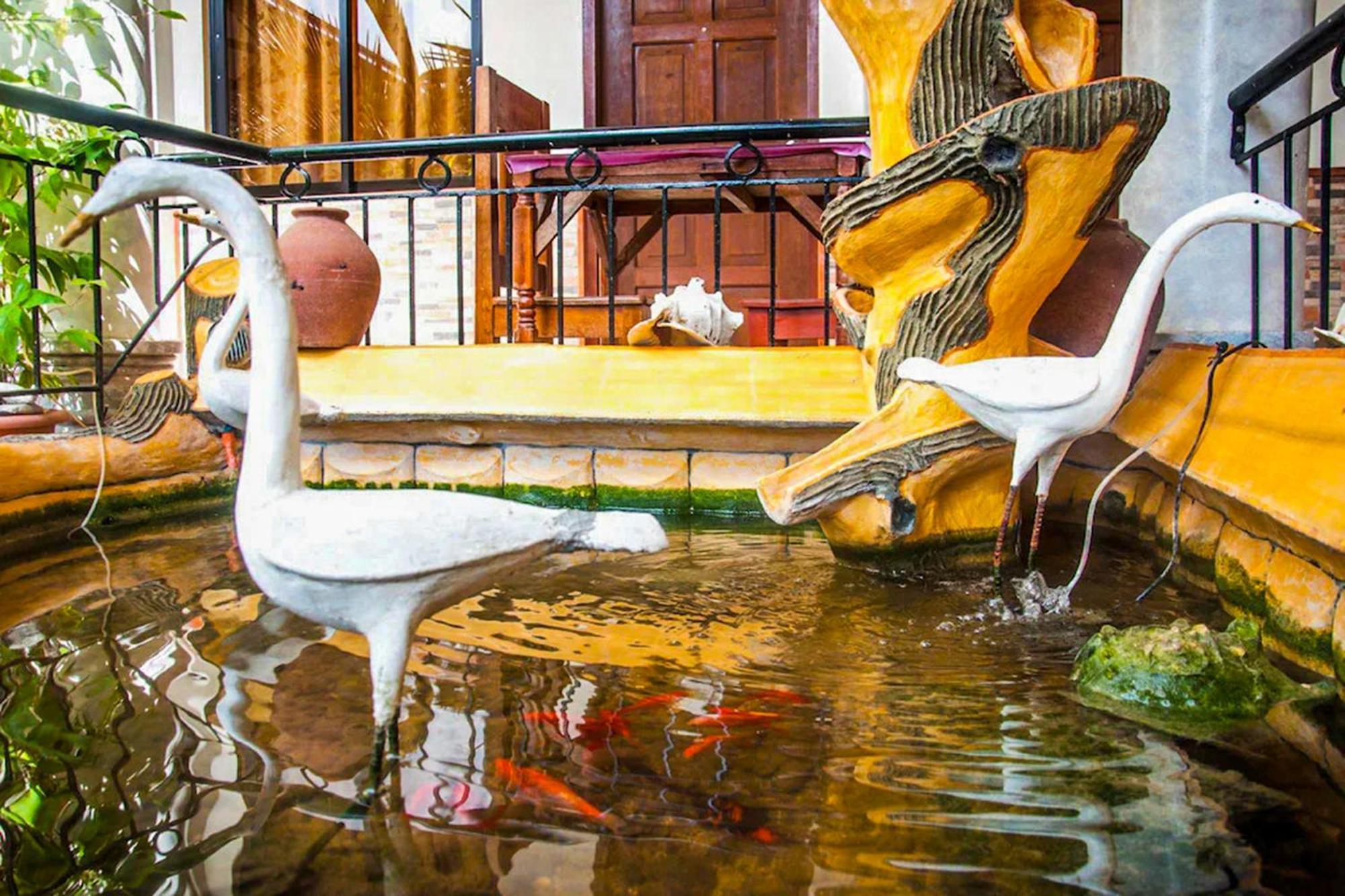 Mbg Travellers Inn Powered By Cocotel Puerto Princesa Esterno foto